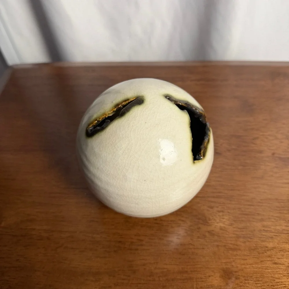 VTG Ceramic Scheurbol Torn Sphere Vase, Piet Knepper for Mobach Holland